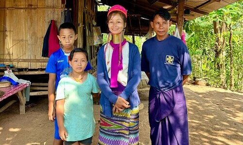 Host Family - Karen Long Neck Tribe Homestay