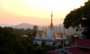 La Oob temple - sunset